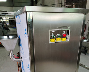 實(shí)驗(yàn)室超聲波清洗機(jī)在使用時(shí)應(yīng)該注意什么